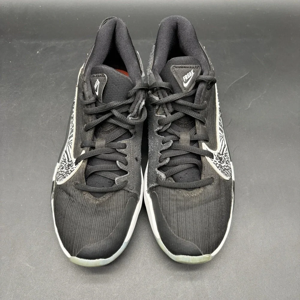 Nike Zoom Freak 2 Giannis Youth Size 4.5 Black White‎ Basketball Shoes CN8574